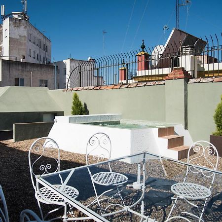 Slow Suites Maestranza Seville Exterior photo