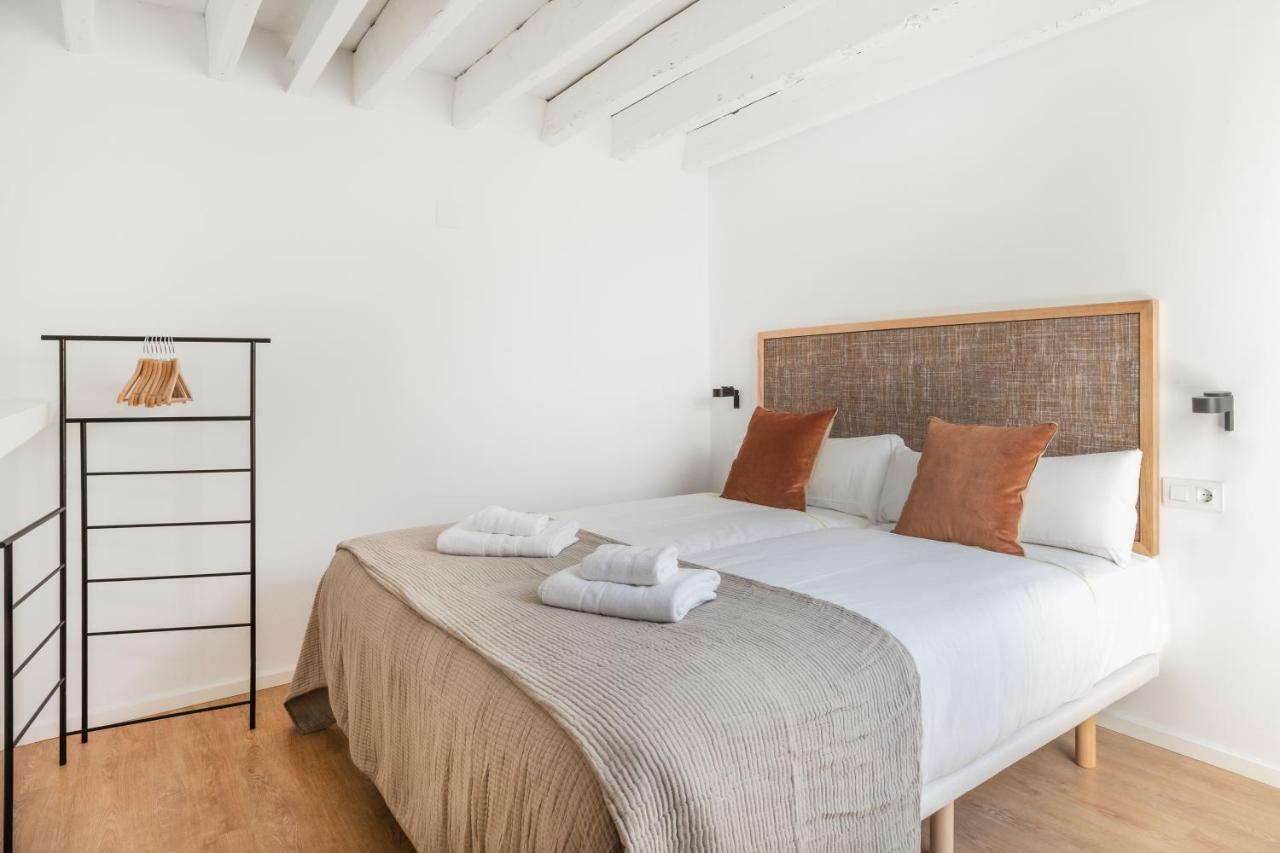 Slow Suites Maestranza Seville Exterior photo